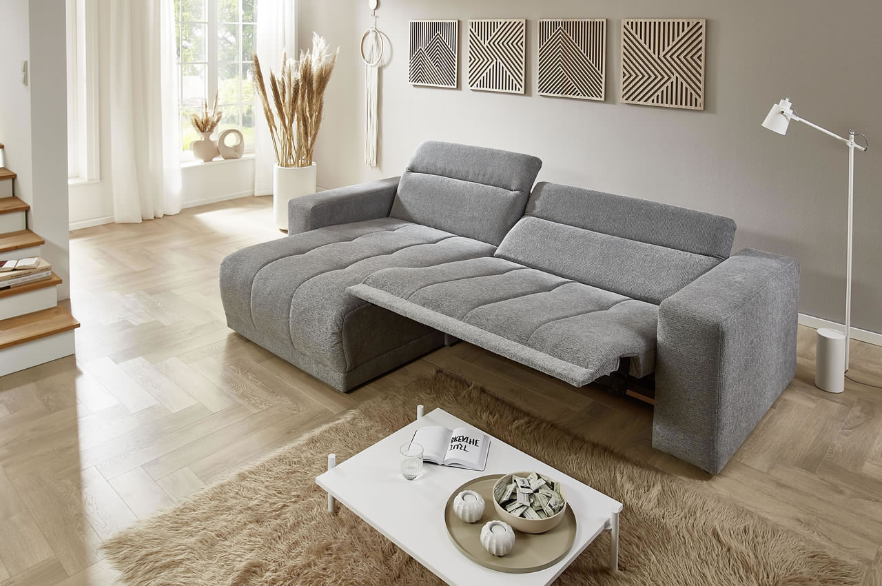 luis iwaniccy ecksofa links stoff aragon 93 grau milieubild mit relaxfunktion