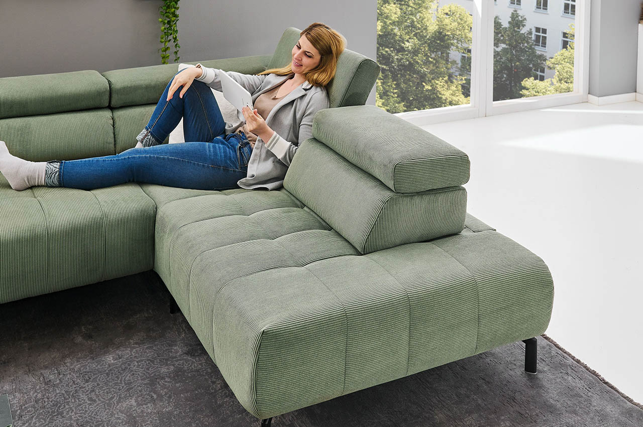 mp in25098 ecksofa rechts feincord forest detailbild ottomane