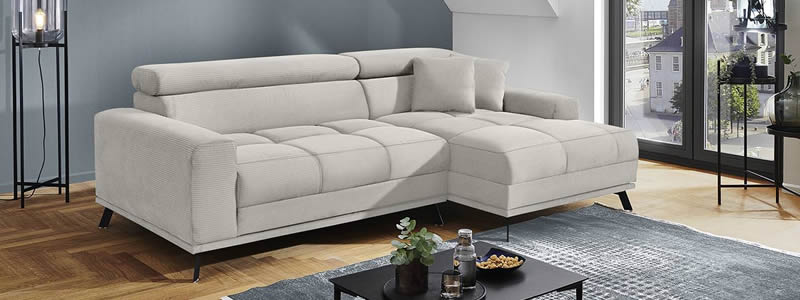 kleines-ecksofa-malte-mit-hohen-fuessen