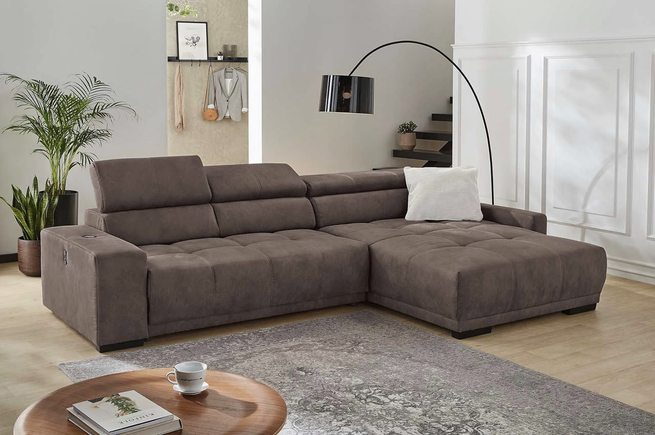 le mans ecksofa rechts stoff 415 08 braun milieubild kopfteilverstellung