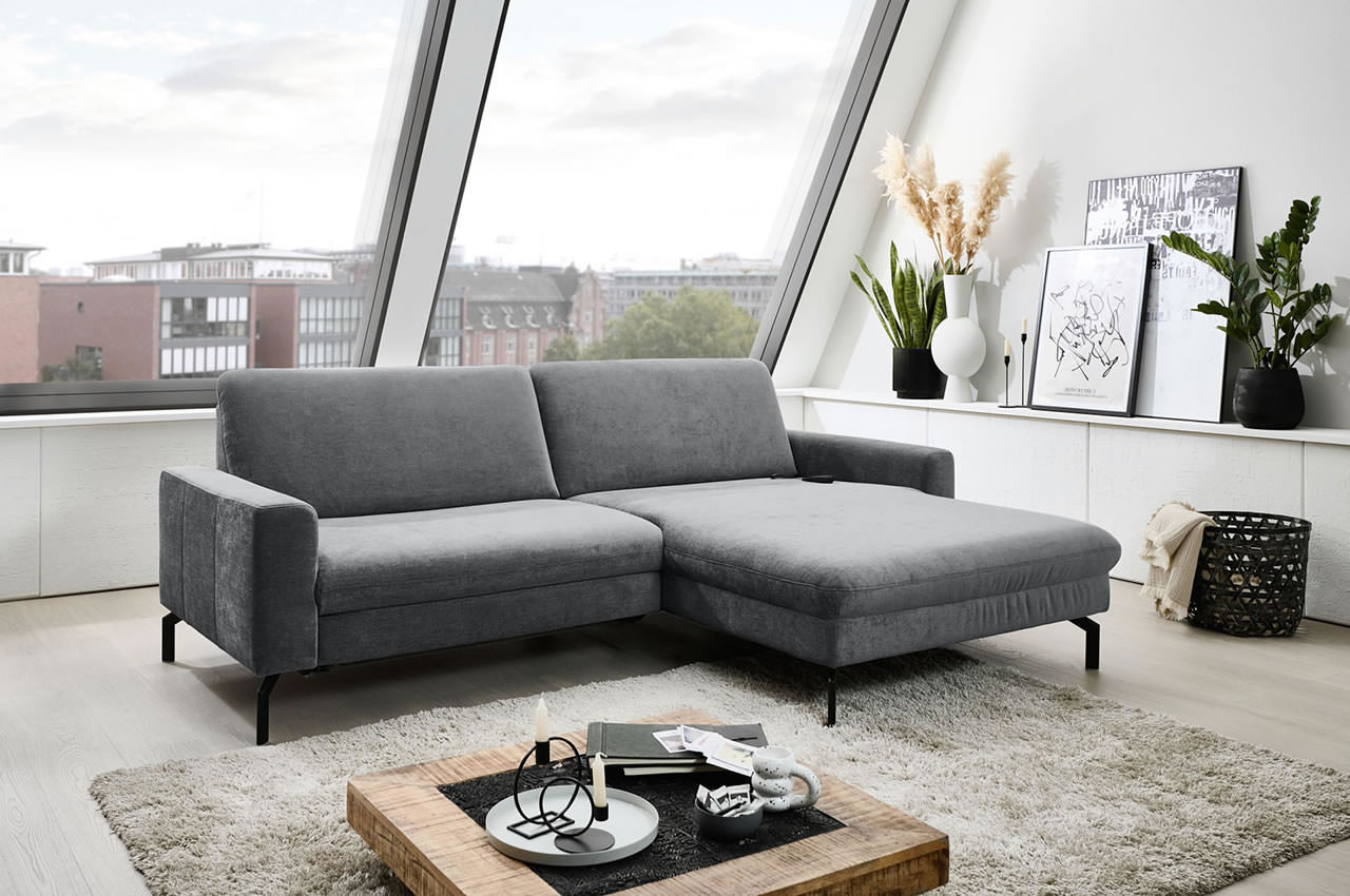 ze em20028 ecksofa rechts stoff santos anthrazit milieubild ohne kopfstuetzen ze em20028 ecksofa rechts stoff santos anthrazit milieubild ohne kopfstuetzen