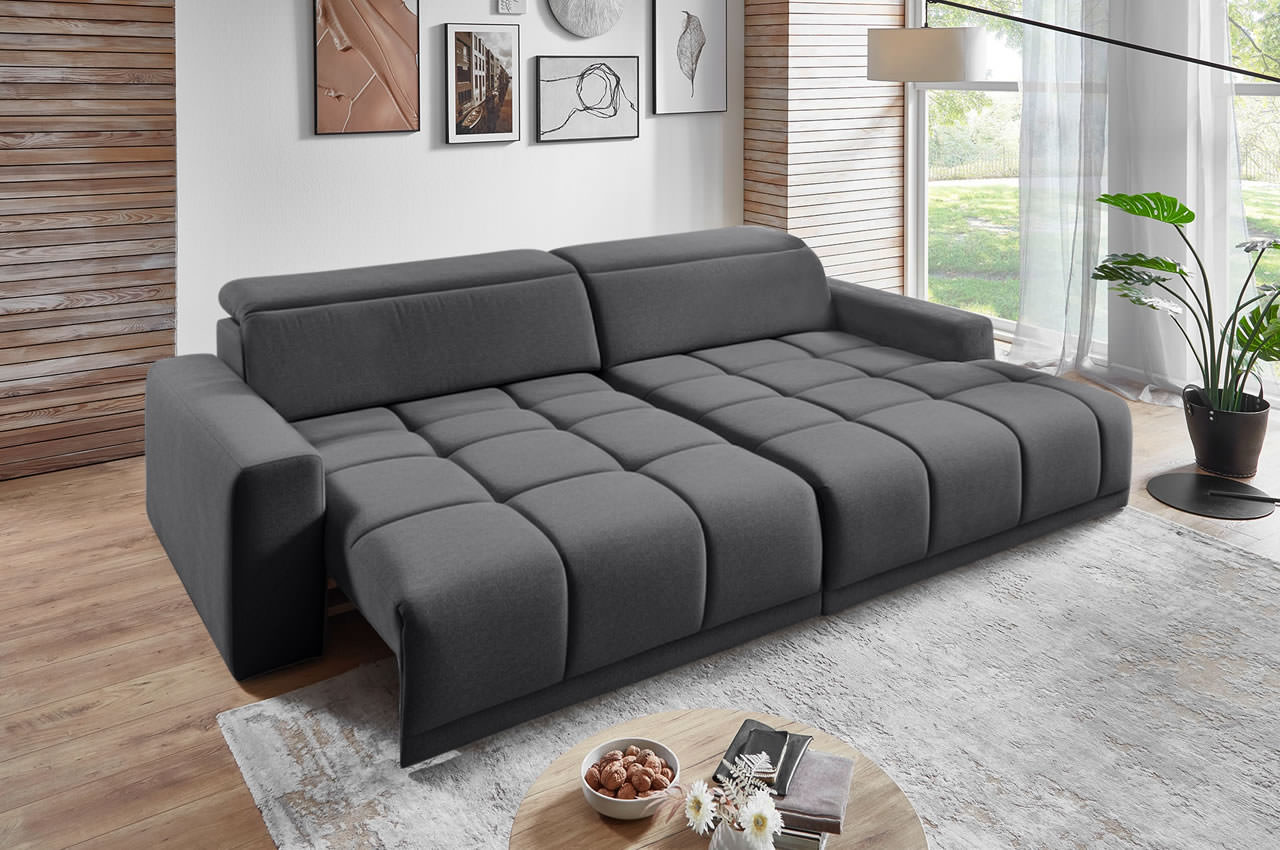 brook iwaniccy ecksofa rechts stoff rocco 126 dunkelgrau milieubild mit xxl sitztiefenverstellung