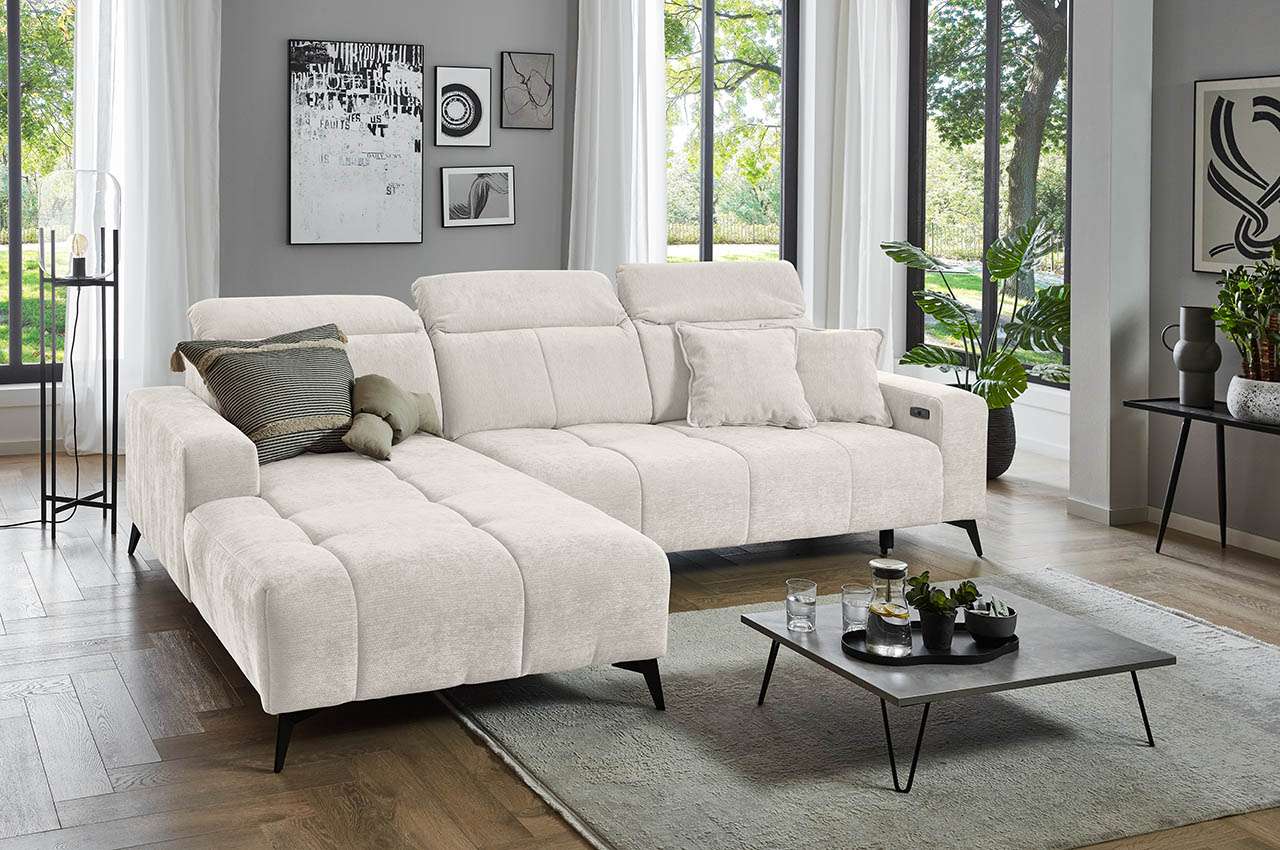 porto ecksofa links stoff vibe 03 creme milieubild mit kopfteilverstellung porto ecksofa links stoff vibe 03 creme milieubild mit kopfteilverstellung