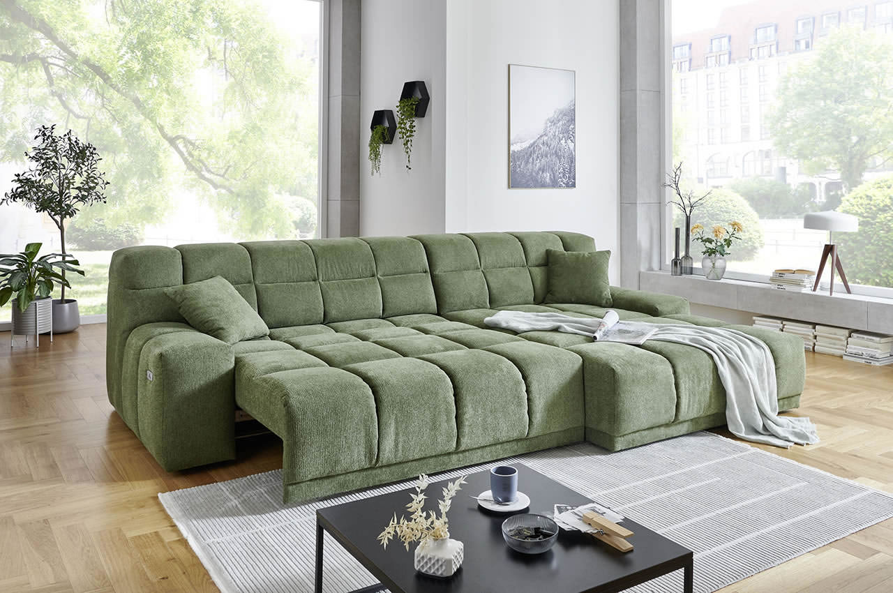 london ecksofa iwaniccy rechts stoff aragon 39 gruen milieubild mit sitztiefenverstellung london ecksofa iwaniccy rechts stoff aragon 39 gruen milieubild mit sitztiefenverstellung