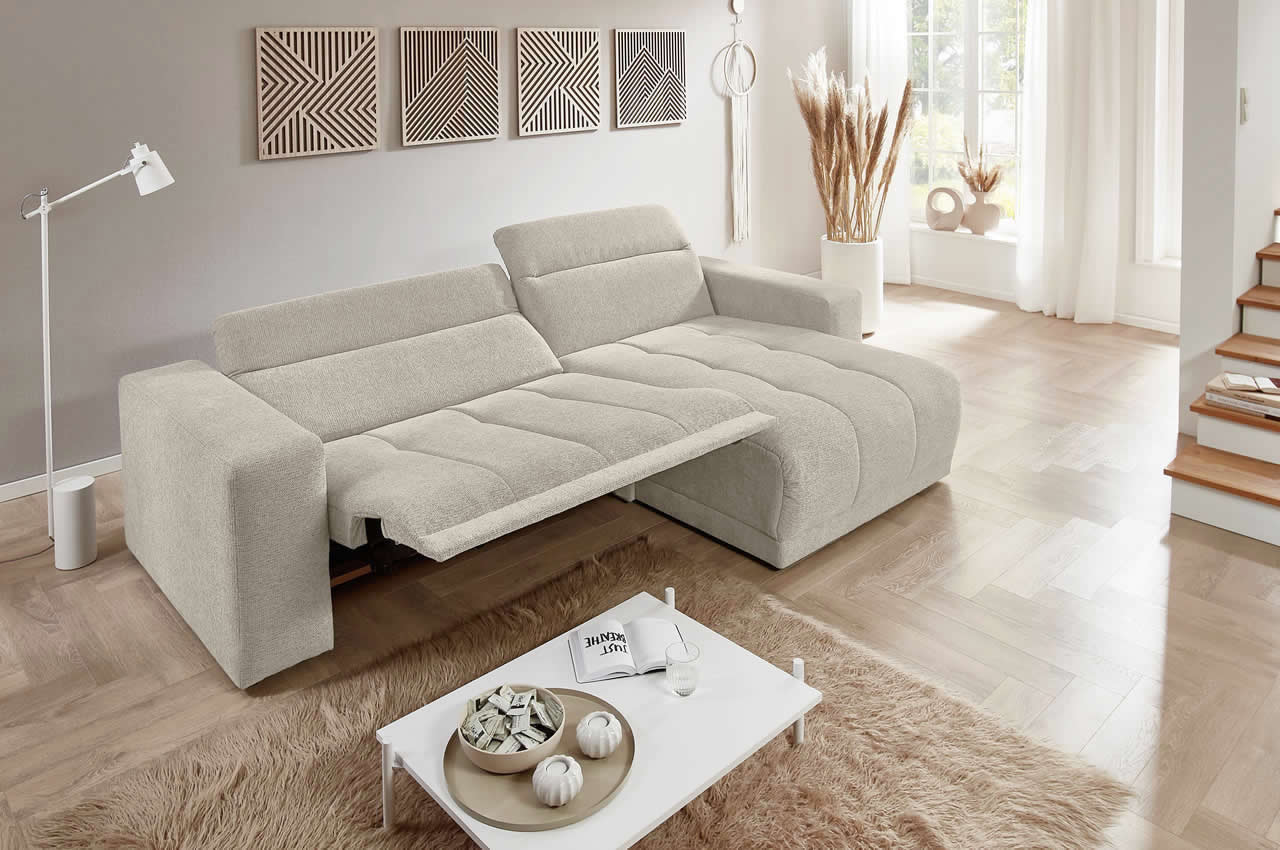 luis iwaniccy ecksofa rechts stoff aragon 03 beige milieubild mit relaxfunktion luis iwaniccy ecksofa rechts stoff aragon 03 beige milieubild mit relaxfunktion