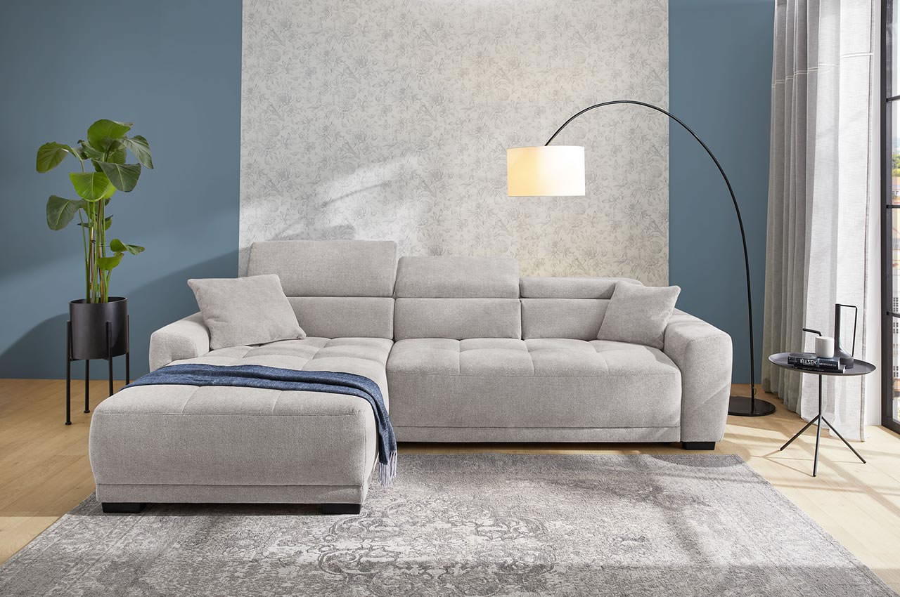 domino ecksofa variante links stoff 430 29 hellgrau milieubild mit kopfteilverstellung 1