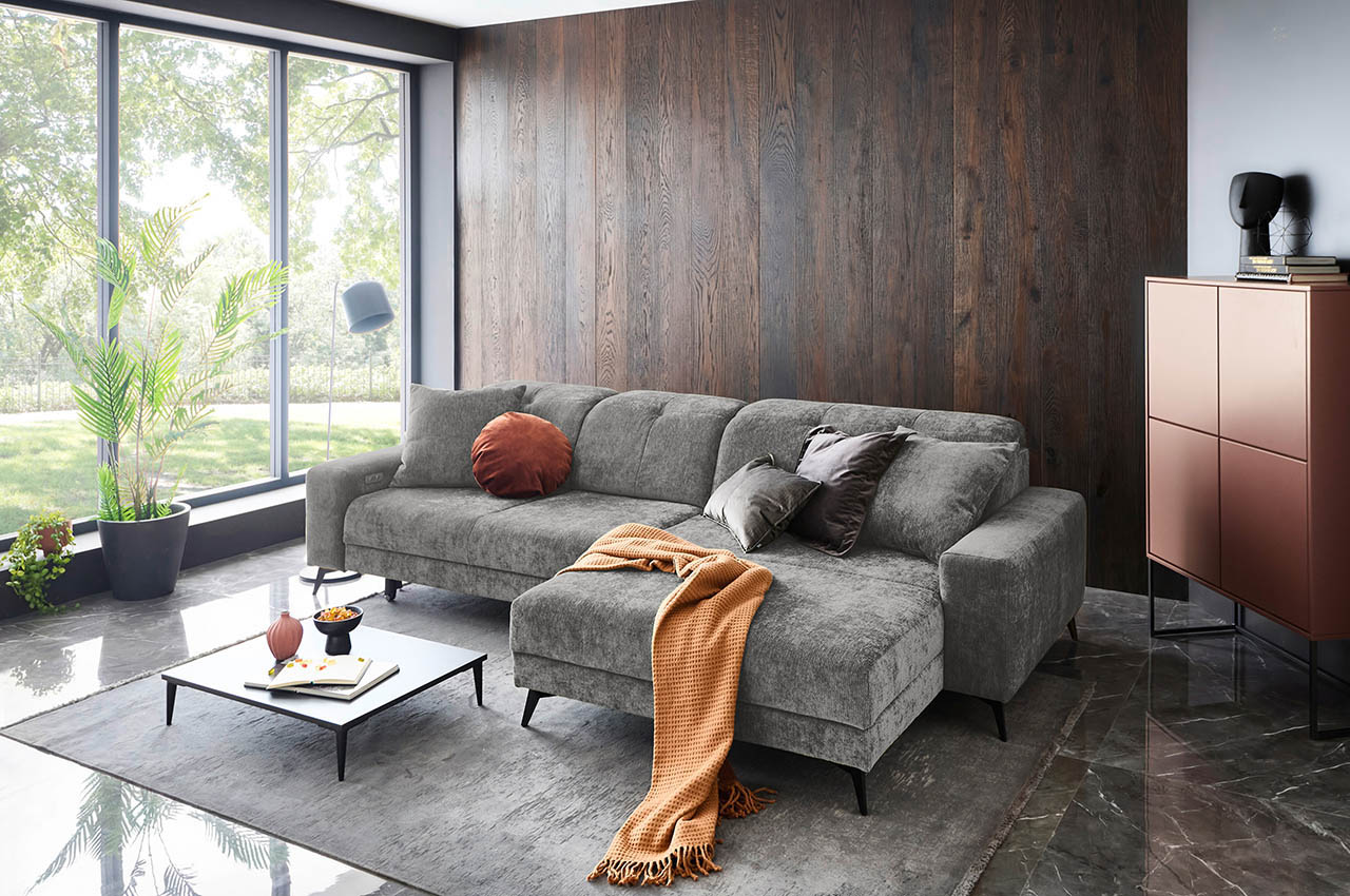 bilo ecksofa rechts cremona 93 grau milieubild schraegansicht bilo ecksofa rechts cremona 93 grau milieubild schraegansicht