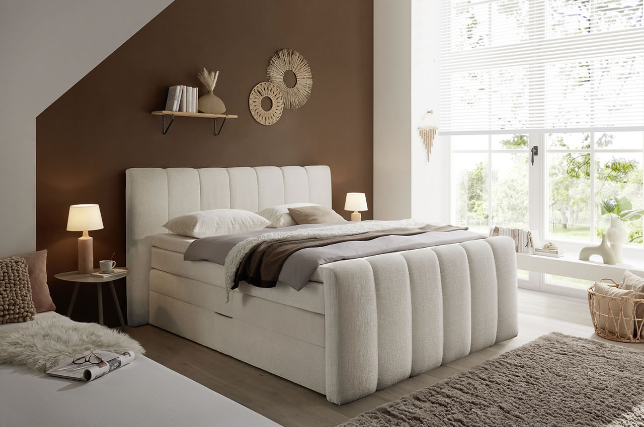 dakota boxspringbett 180x200 stoff tresor 22 ivory milieubild dakota boxspringbett 180x200 stoff tresor 22 ivory milieubild