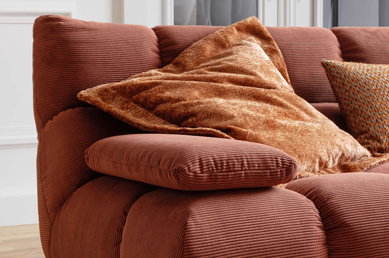 graceland candy ecksofa rechts feincord rusty detailbild armlehne
