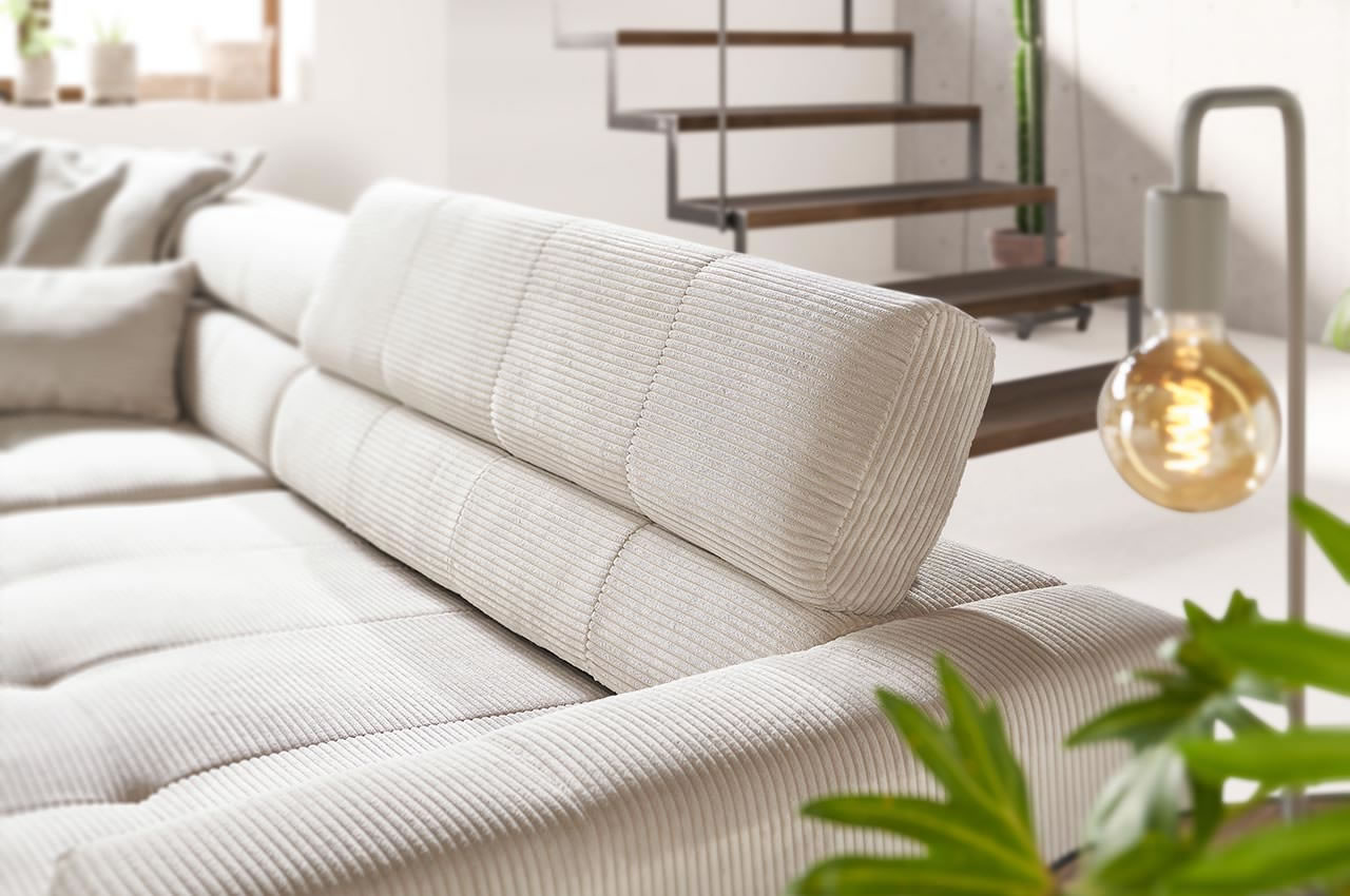 Ecksofa Denver mit ottomane links in Cord hellgrau detailbild kopfteilverstellung Ecksofa Denver mit ottomane links in Cord hellgrau detailbild kopfteilverstellung