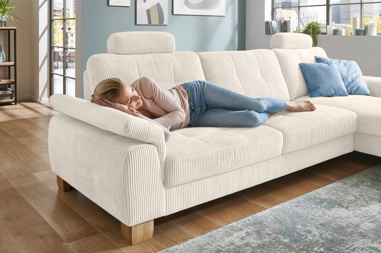 pp la19101 landart ewian ecksofa rechts cord natur milieu mit armteilverstellung