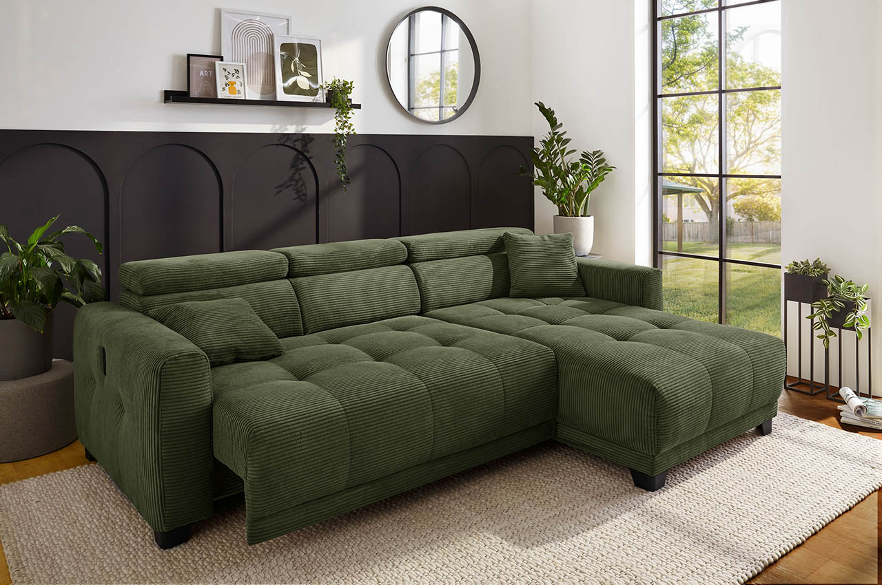 ecksofa cremona rechts 426 03 gruen milieubild mit sitztiefenverstellung